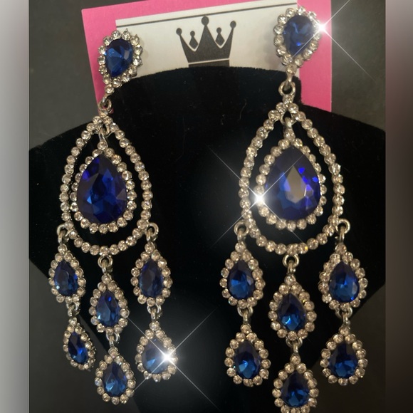 Dazzling Sapphire and Silver Teardrop Earrings - Picture 1 of 1